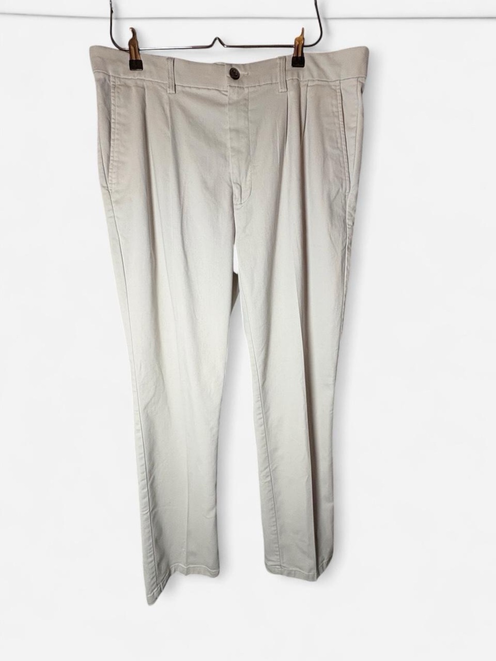 St. Johns Bay Men’s Khaki pants 36x34